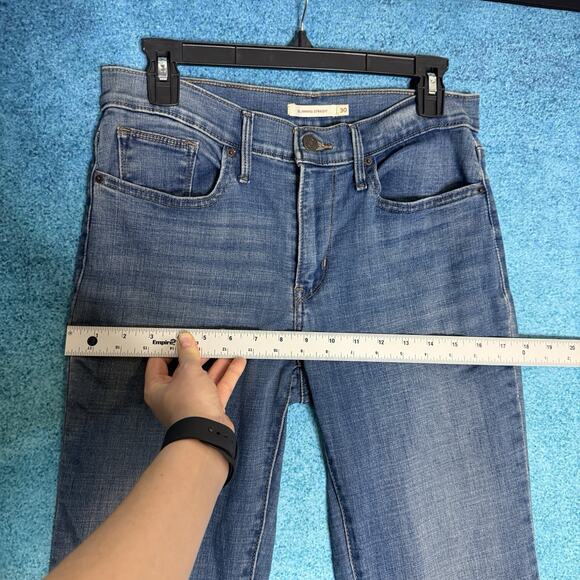 Levi's Jeans Women's Size 30 Blue Denim Mid Rise Slimming Straight - Picture 8 of 16